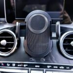 Air Vent Mobile Phone Holder, Hands-Free Secure Clip - Image 2